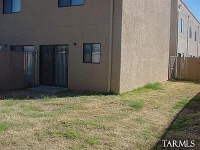 4th image of 4327 E Bellevue St Unit 3105