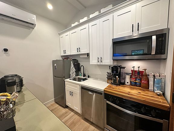 4th image of 2802 McConnell Dr