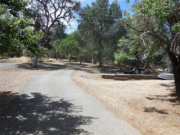 5th image of 11320 North Dr