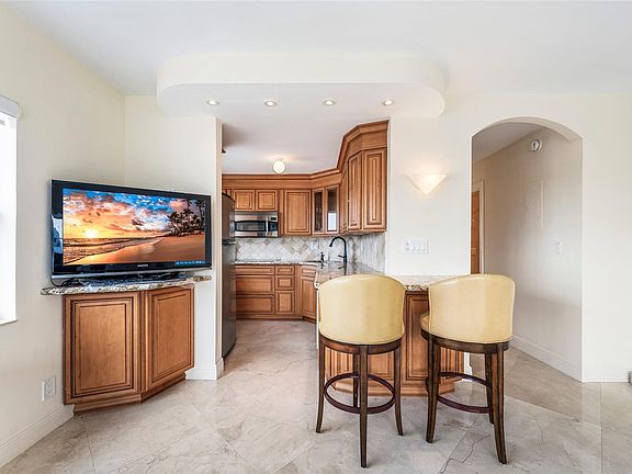 3rd image of 4050 N Ocean Drive #1601