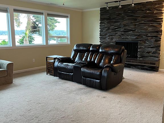4th image of 11411 N Lakeshore Dr