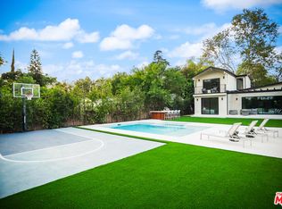 12302 Tiara St, Valley Village, CA 91607