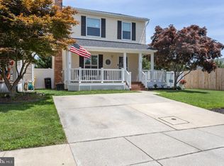 140 Cottage Grove Dr, Pasadena, MD