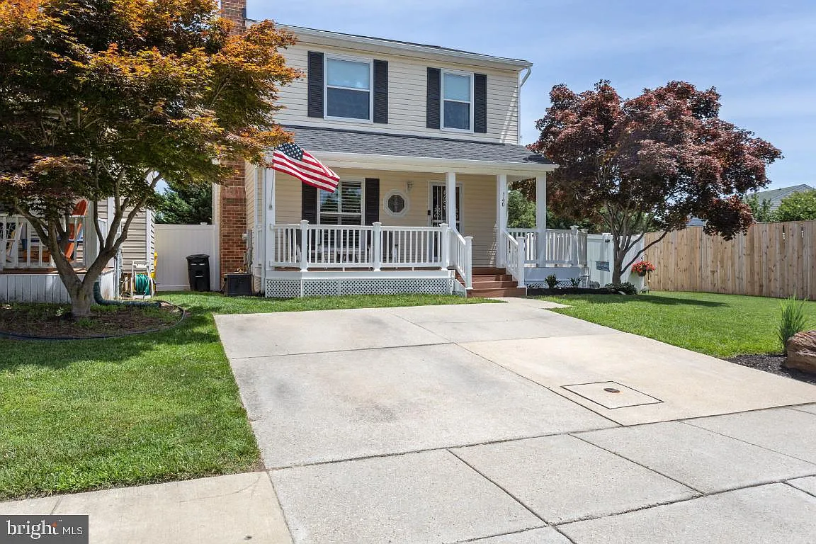 140 Cottage Grove Dr photo 1