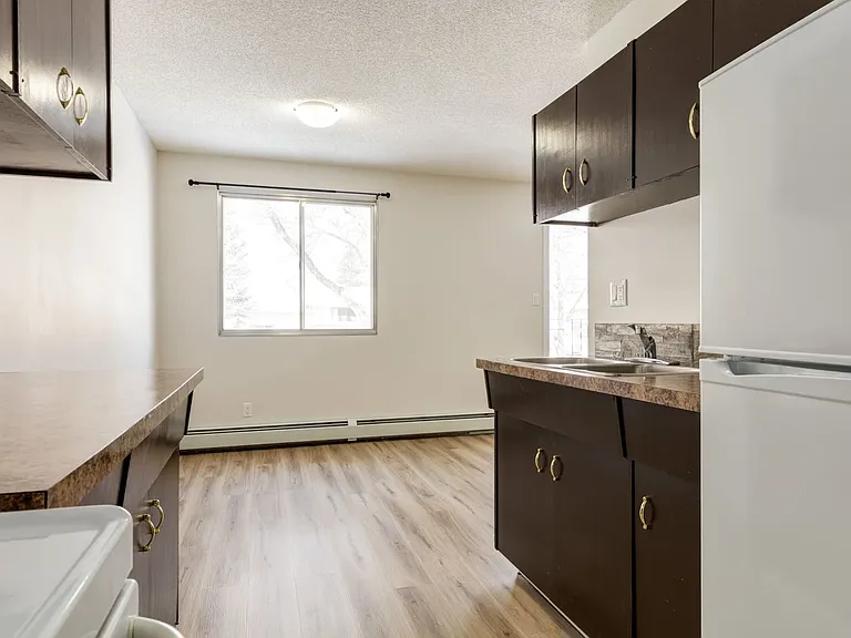 29 Grand Dr #2 — Photo 2