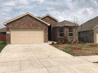 2821 Saddle Creek Dr, Fort Worth, TX 76177