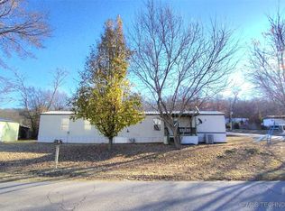 235 S Cherokee St, Stilwell, OK 74960