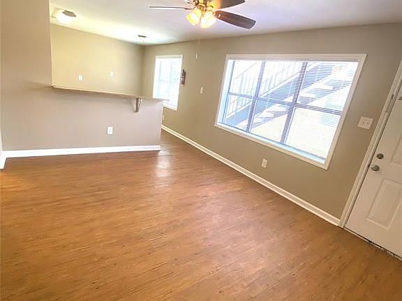 5th image of 3620 Southmore Blvd APT 23