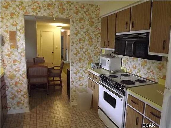 4th image of 3605 Westbrook Dr