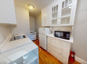 119 College Ave