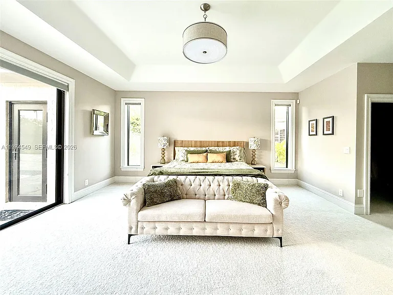 400 Alexandra Cir — Photo 47