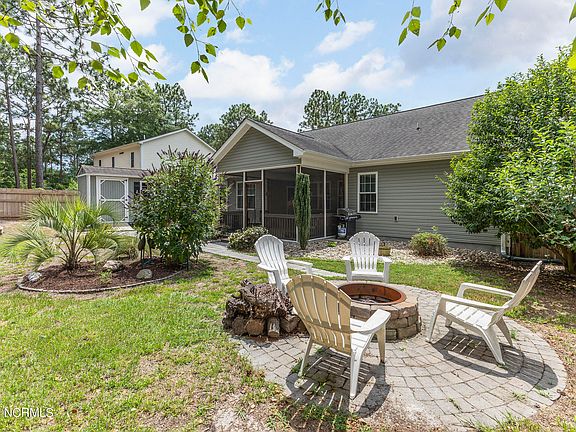 5th image of 433 Crestview Drive