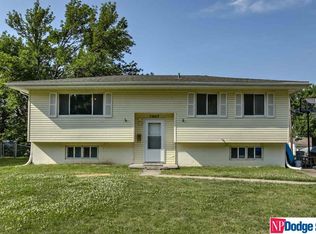 7607 Teal St, La Vista, NE 68128