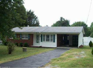 704 Verta St, High Pt, NC 27263