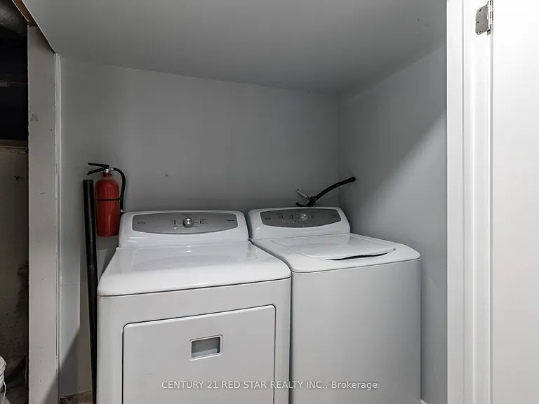 440 Rutherford Rd N — Photo 24