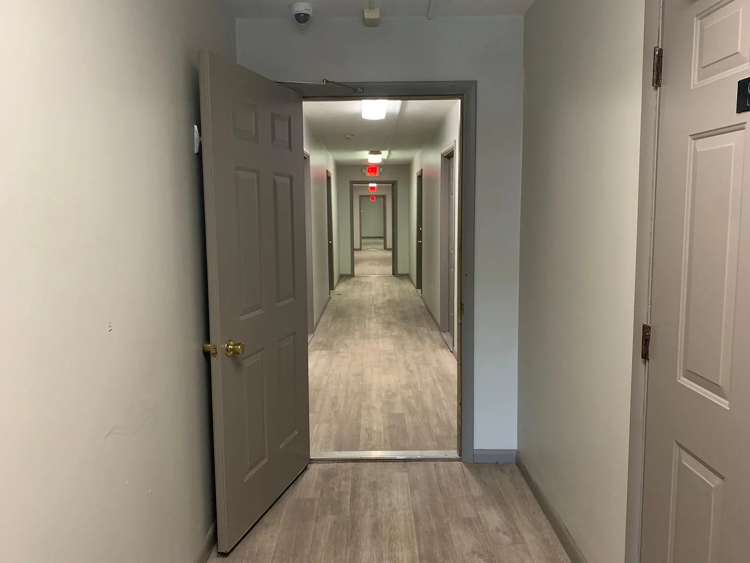 Studio, 250 sqft, $675 — Photo 3