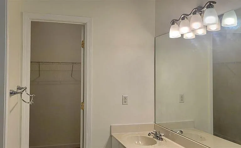 2280 Chelmsford Ct — Photo 27