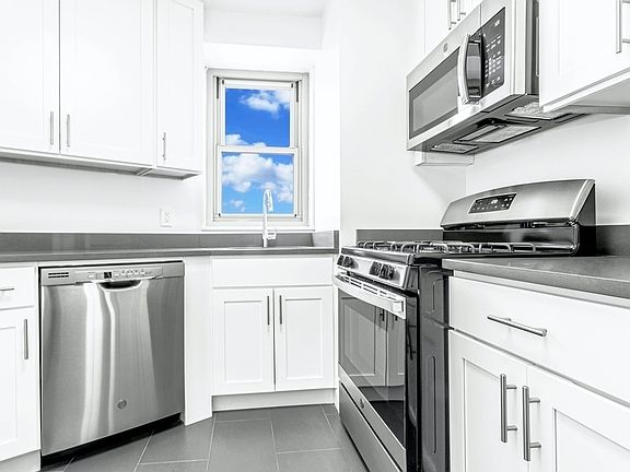 5th image of 2600 Netherland Ave APT 2002
