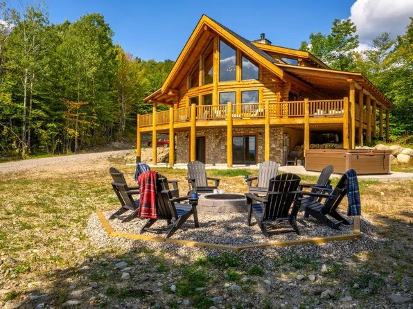 366 Glades View Avenue, Newry, ME 04261