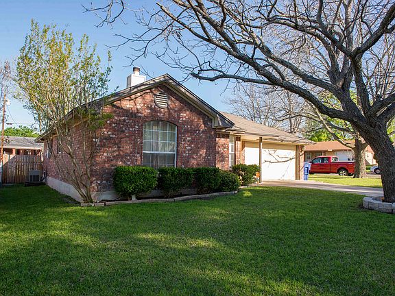 3rd image of 511 Dianne Dr
