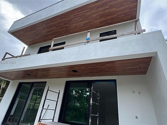 2nd image of 1810 SW 30th Ter