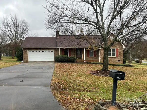 143 Plum Tree Dr, Kings Mountain, NC 28086