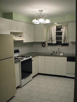 2nd image of 38 E Stratford Ave #1