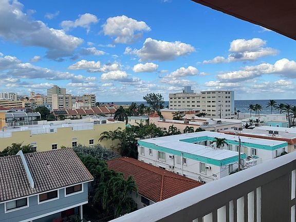 View Neighborhood from Balcony.