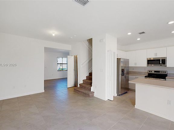 4th image of 11815 SW 246th Ter #1