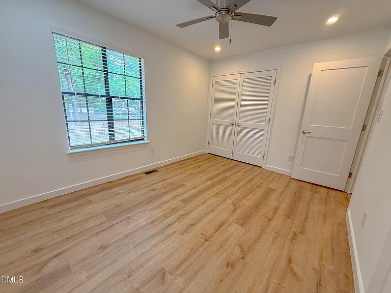 4247 The Oaks Dr — Photo 20