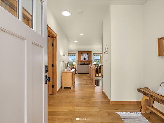 Open foyer, light and bright.