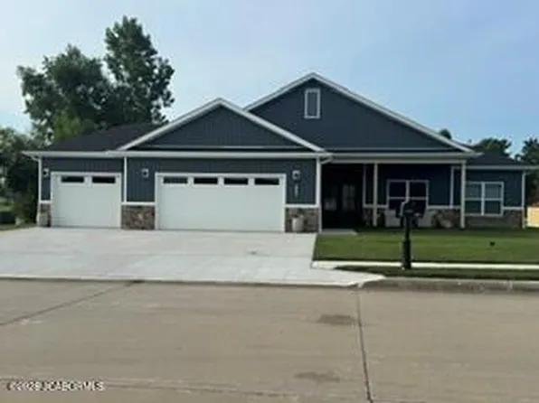 2425 Kirk Dr, Holts Summit, MO 65043