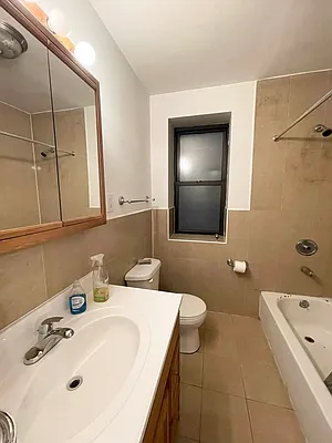 Rented by Jonis Realty | media 20