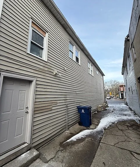 2255 Genesee St — Photo 6