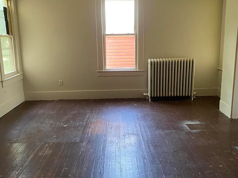 518 Elm Ave SW #B — Photo 4