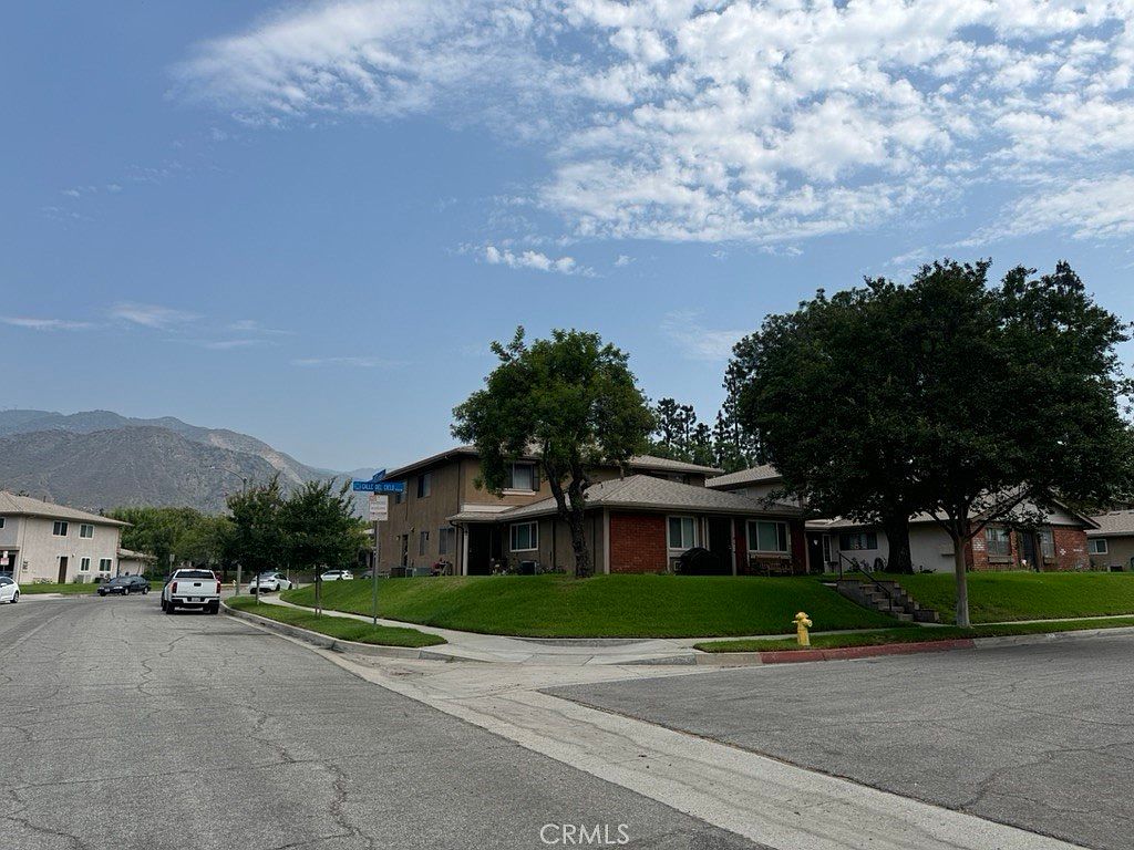 995 W Calle De Cielo — Azusa Greens Country Club