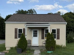 126 Fairview Dr, Hancock, MD 21750