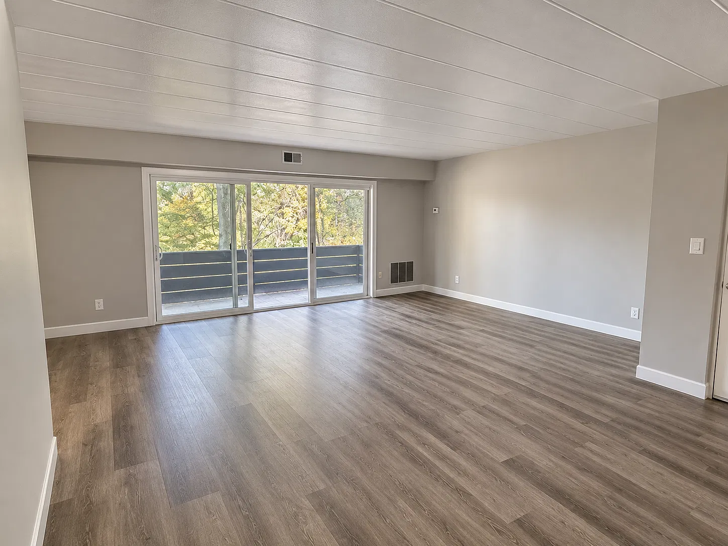 100 Penn Pleasant Dr — Photo 4