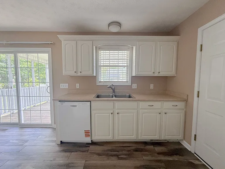 1301 Fisk Rd — Photo 9
