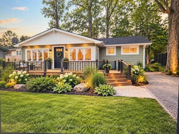 35 Lakeside Ave, Meaford, ON N4L 1A7