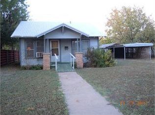 708 State St, Winters, TX 79567