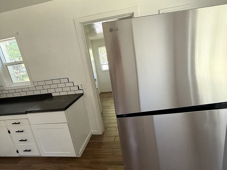 4428 Gleaves Ave — Photo 7