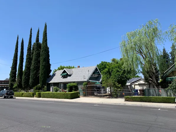 1300 Marion St #B, Kingsburg, CA 93631