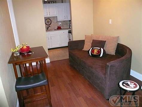3rd image of 405 Dunwoody St APT 6