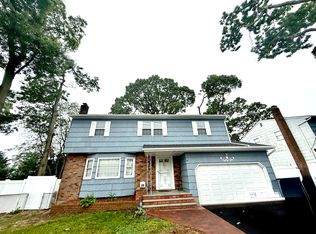 86 Jerusalem Ave, Massapequa, NY 11758