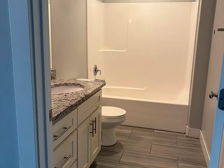2412 N 200 E — Photo 18