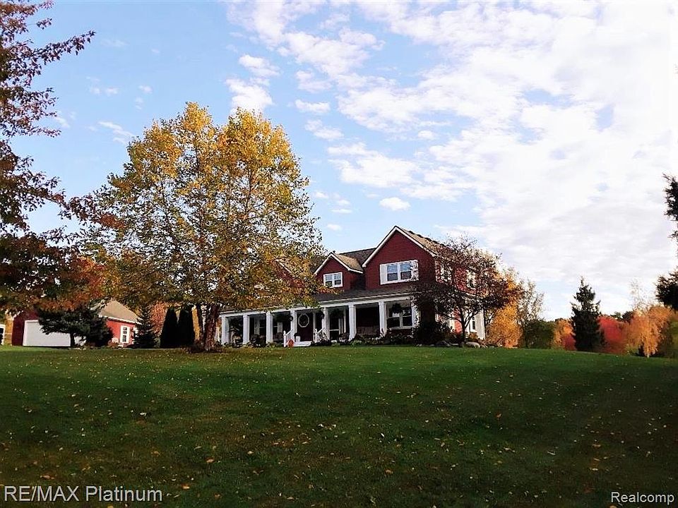 1st image of 1949 Thorntree Ln