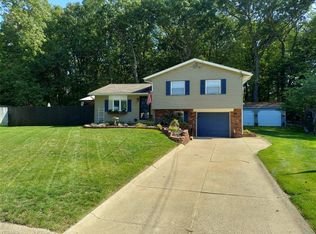 5103 Fawn Dr, Akron, OH 44319