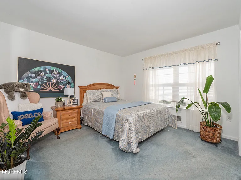 4 Scottsdale Ct — Photo 37