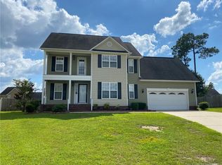 1613 Middle Creek Ct, Fayetteville, NC 28314